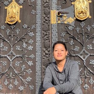 Meet your Posher, Mia